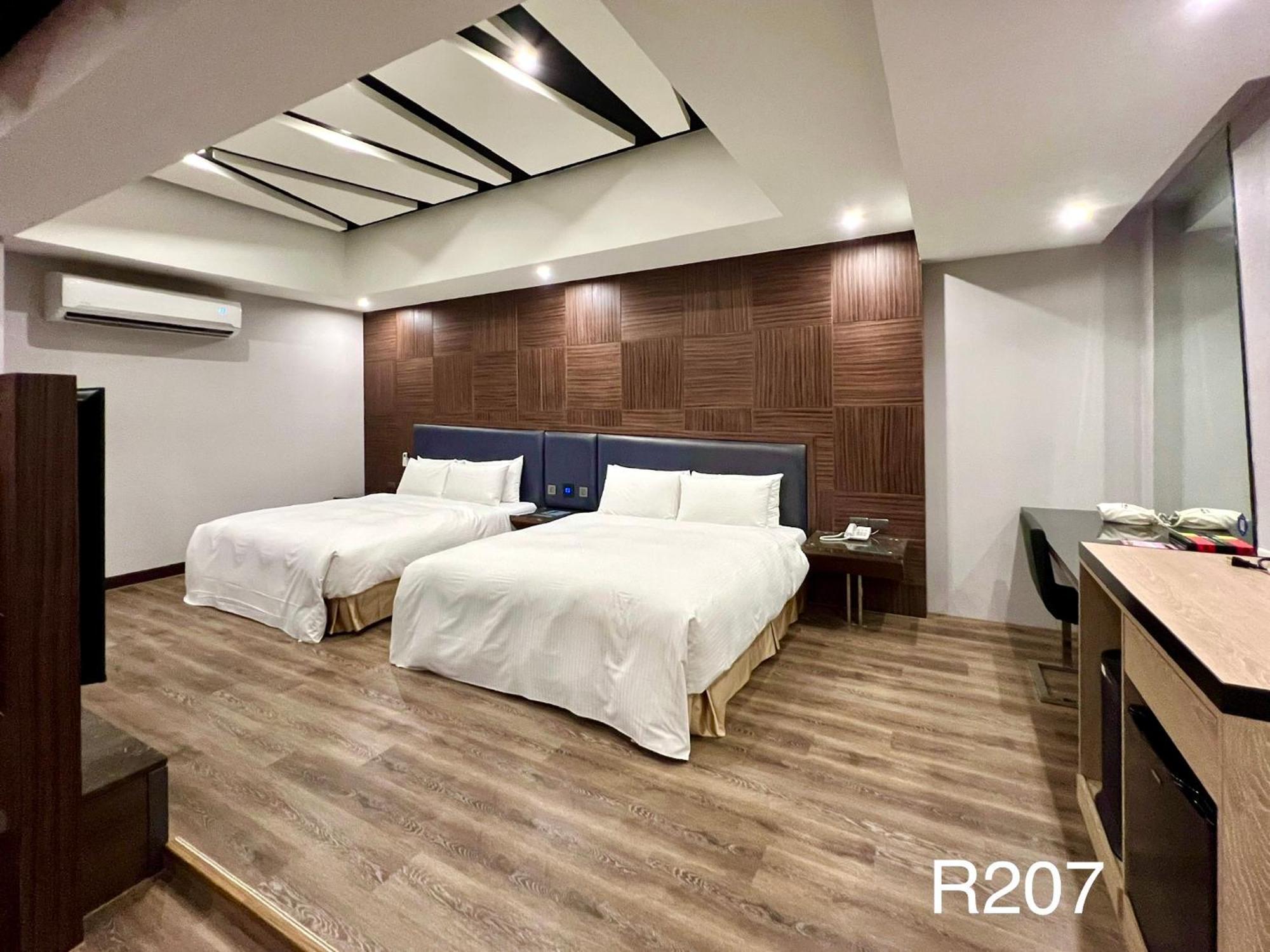 Cigar Motel Тайнан Екстериор снимка