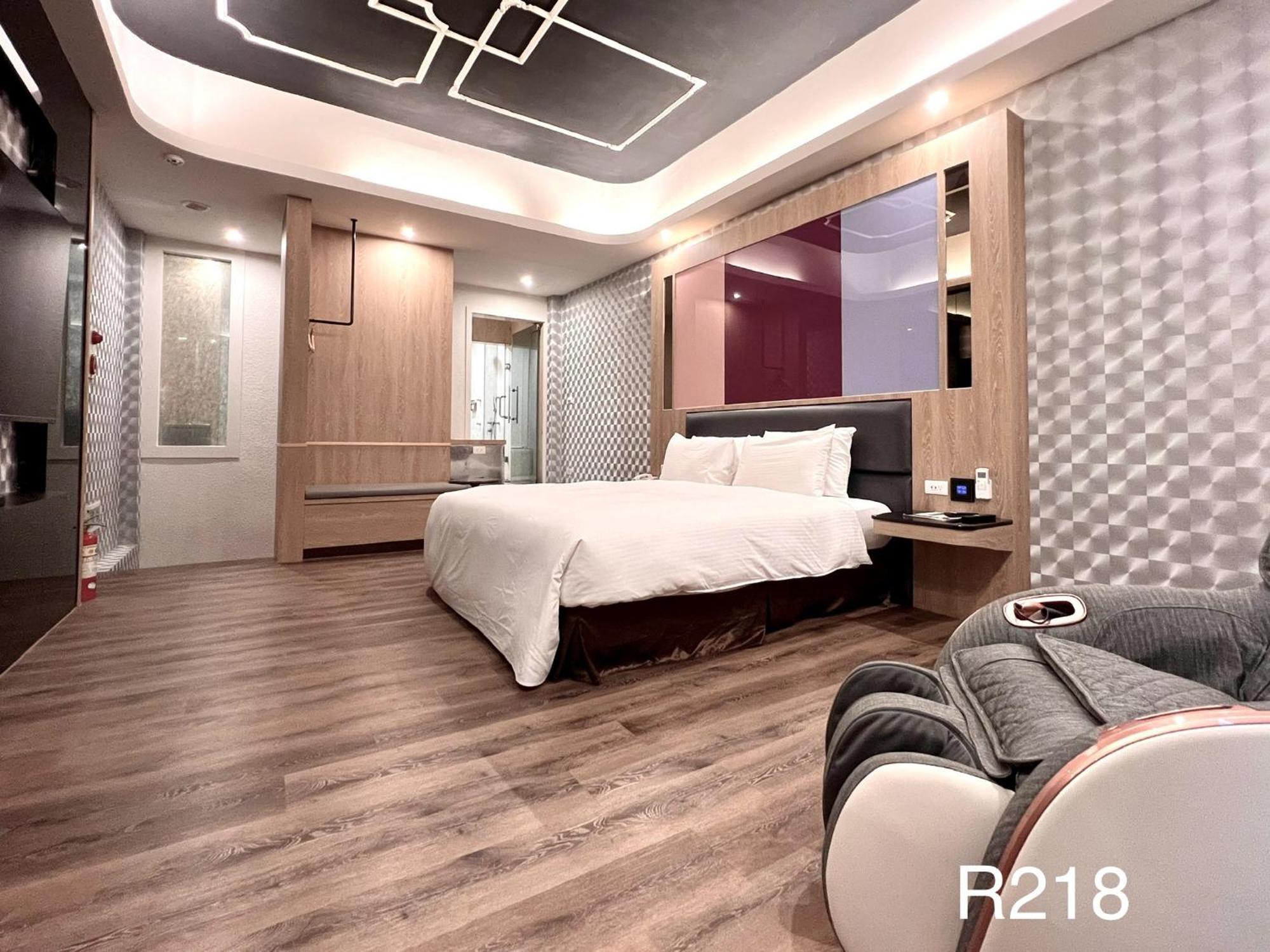 Cigar Motel Тайнан Екстериор снимка