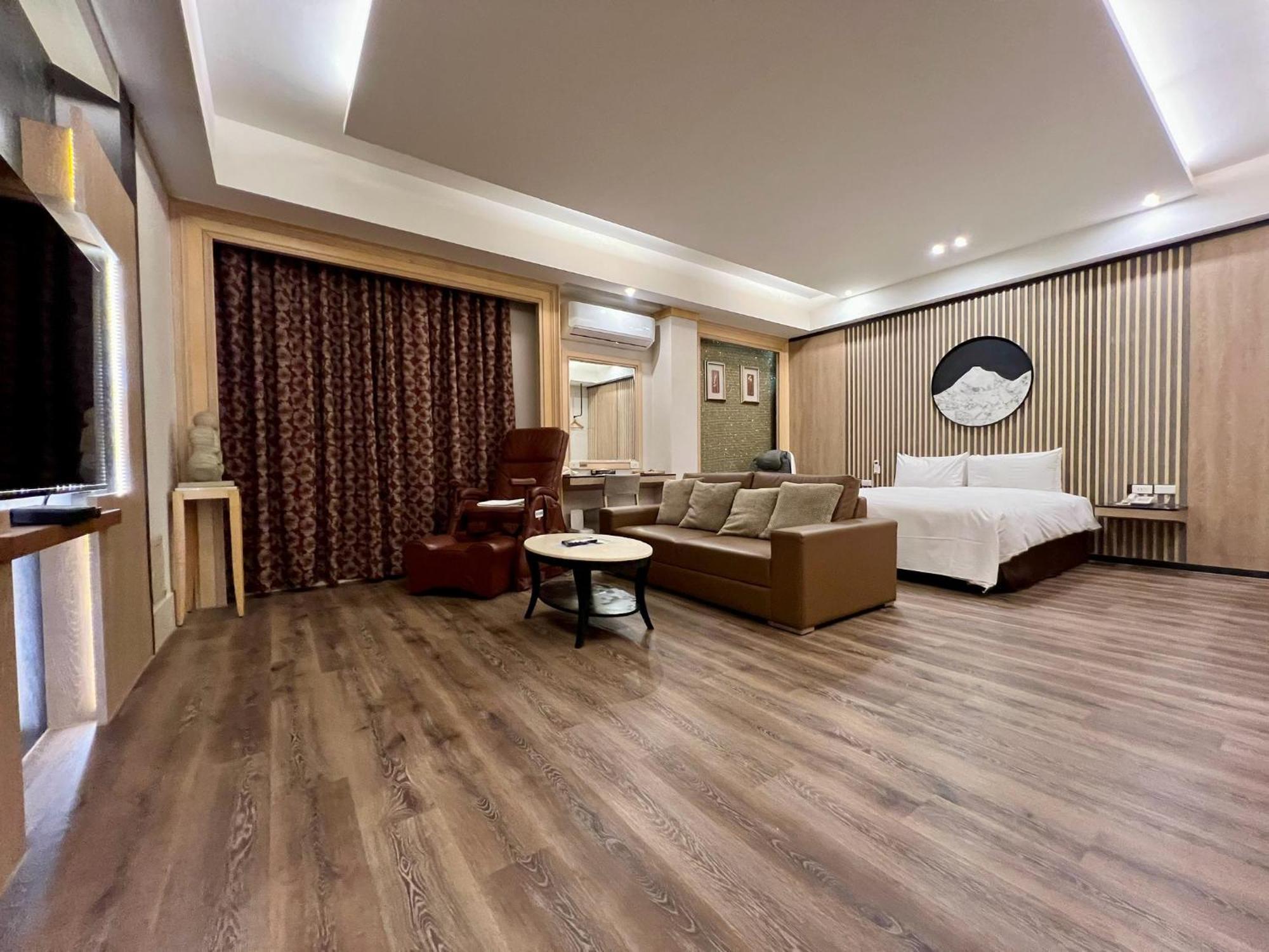 Cigar Motel Тайнан Екстериор снимка