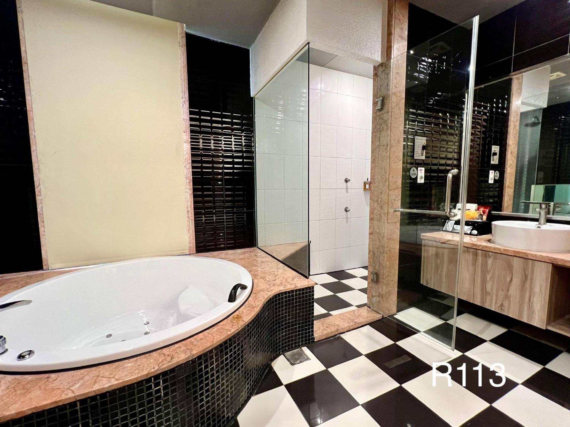 Cigar Motel Тайнан Екстериор снимка