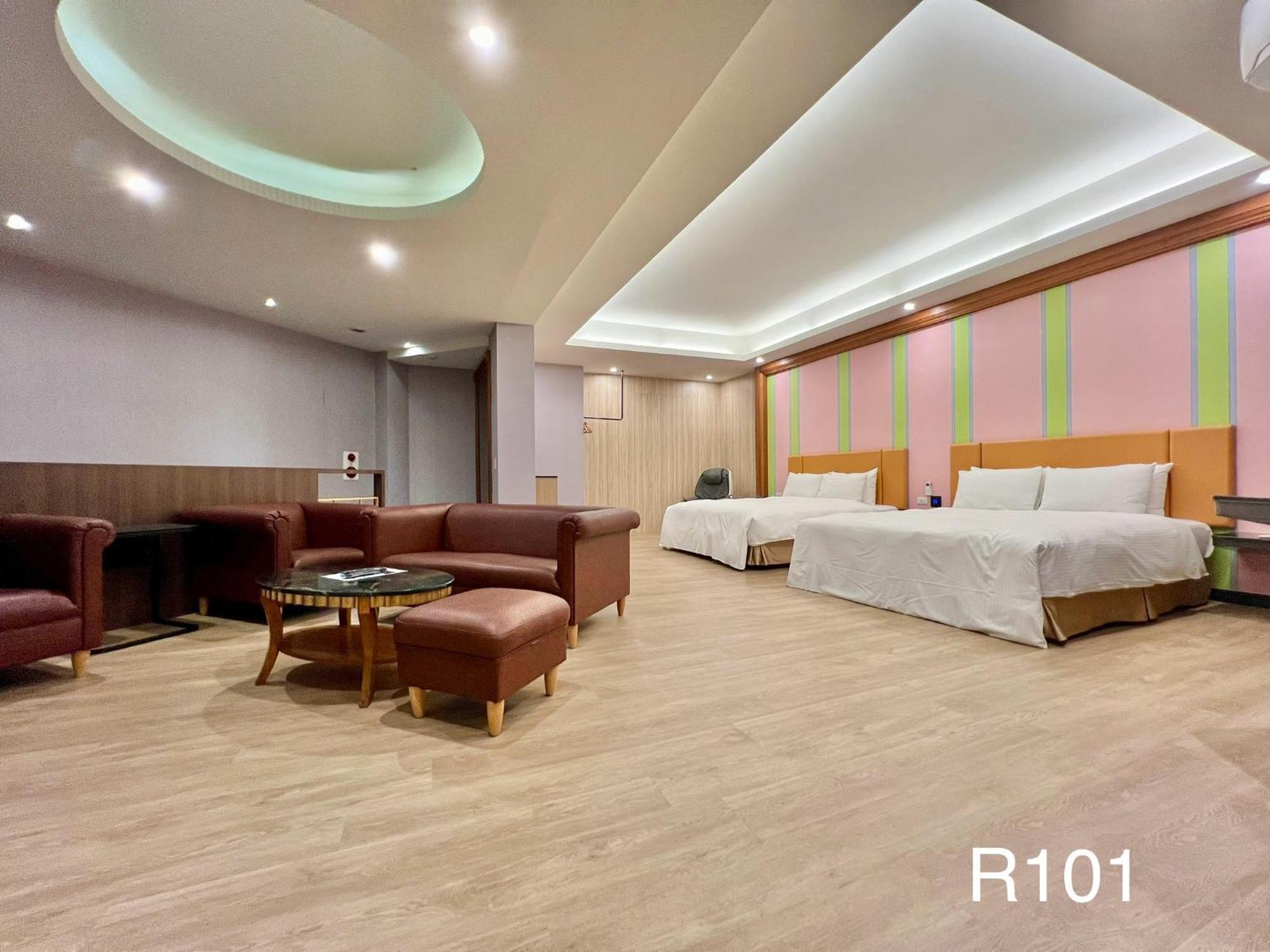 Cigar Motel Тайнан Екстериор снимка