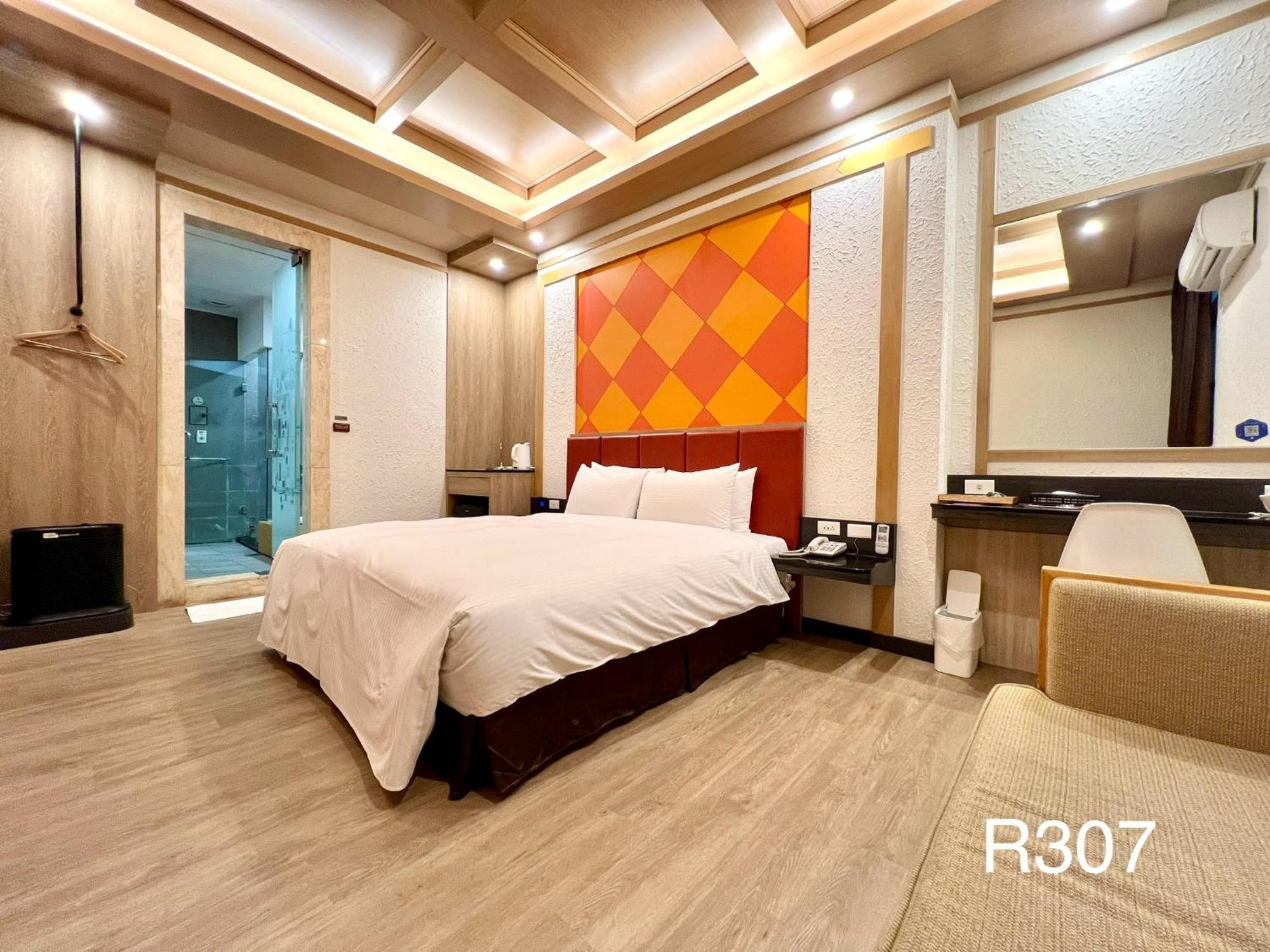 Cigar Motel Тайнан Екстериор снимка