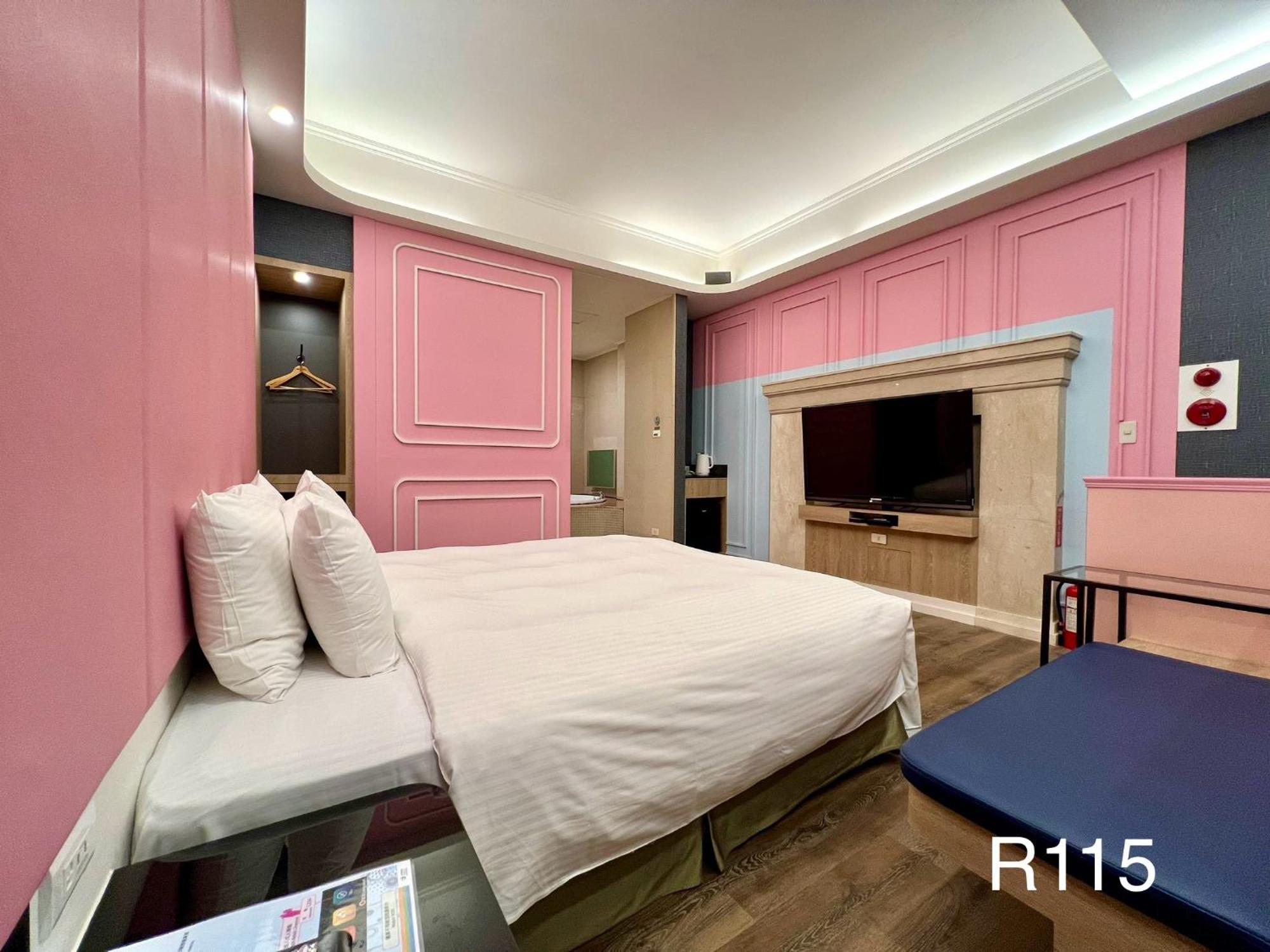 Cigar Motel Тайнан Екстериор снимка